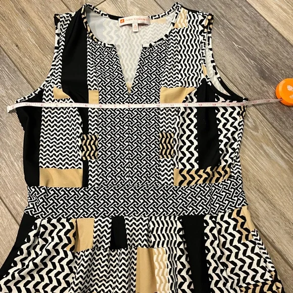 Super cute Jude Connally dress with pockets! - Picture 4 of 11